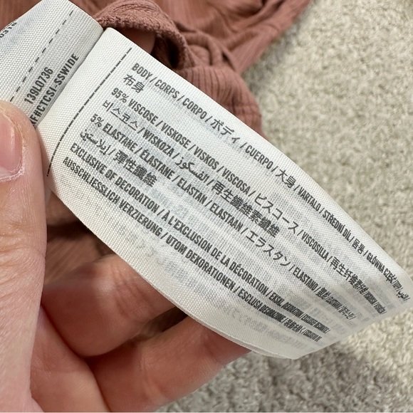 Abercrombie & Fitch Women’s Ribbed Puff Sleeve Longsleeve Shirt in Mauve M - Picture 11 of 13